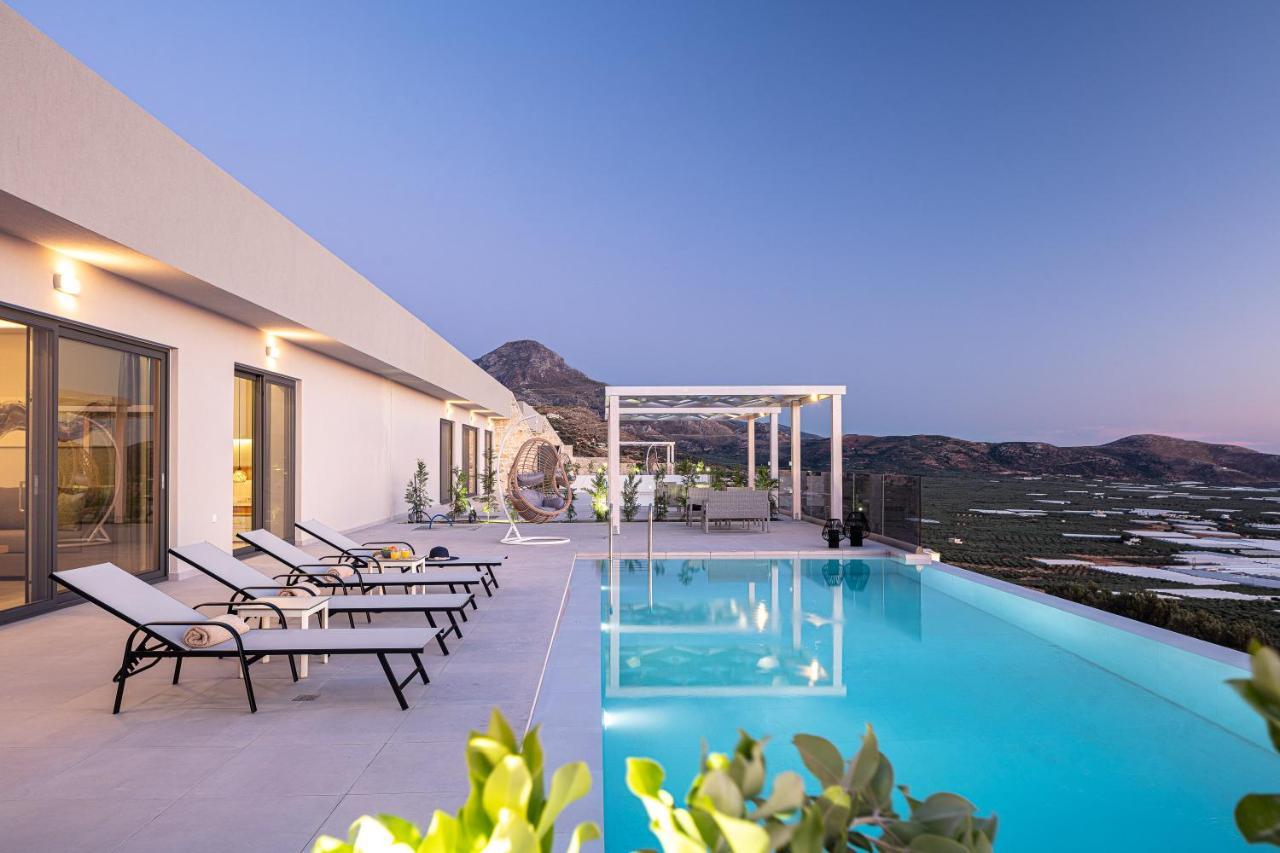 Villa Village *